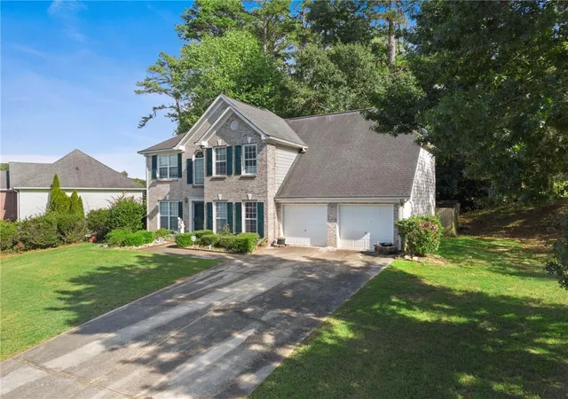Photo 3 of Single family home for sale at 6833 Wynmeadow, Stone Mountain, GA 30087 | MLS# 7842365 | Listing updated on 2026-10-05