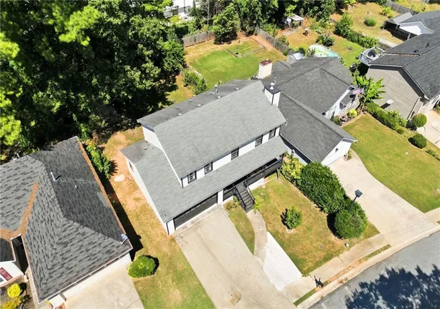 Photo 3 of Single family home for sale at 2555 Waterford Park Dr, Lawrenceville, GA 30044 | MLS# 7836080 | Listing updated on 2026-09-11