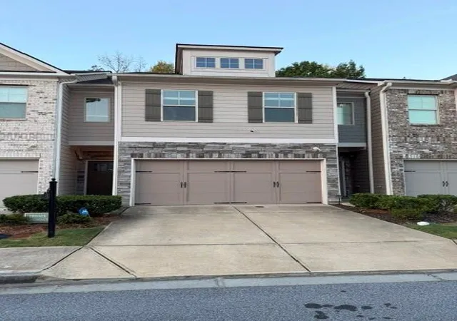 Photo 2 of Townhouse for sale at 5855 Radford Loop, Fairburn, GA 30213 | MLS# 7833198 | Listing updated on 2026-09-16