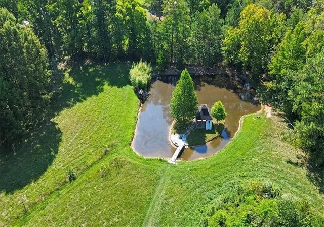 Photo 2 of Sale Pending at 326 Old Cassville White Rd, Cartersville, GA 30121 | MLS# 7836609 | Listing updated on 2026-09-23
