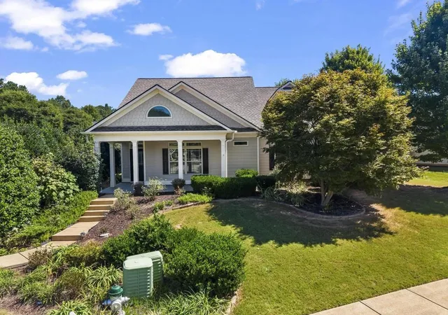 Photo 1 of Single family home for sale at 152 Stonebridge Xing, Newnan, GA 30265 | MLS# 7836541 | Listing updated on 2026-09-12