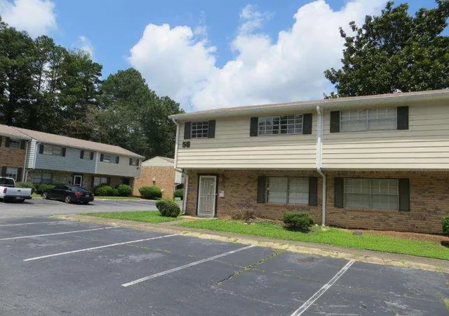 Listing Photo 2 - Condo for sale in building located at 4701 Flt Shls Rd, Union City, GA 30291 - Unit #56A