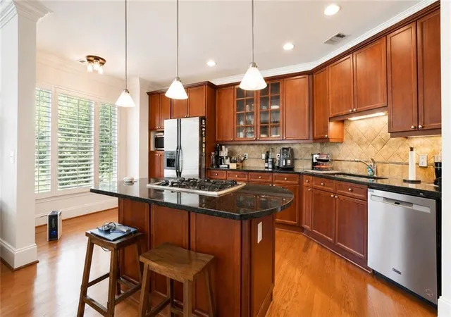 Photo 4 of Condo for sale at 825 Highland Ln NE #1208, Atlanta, GA 30306 | MLS# 7792661 | Listing updated on 2026-10-13