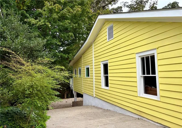 Photo 3 of Single family home for sale at 319 Kendrick Ave SE, Atlanta, GA 30315 | MLS# 7846517 | Listing updated on 2026-10-24