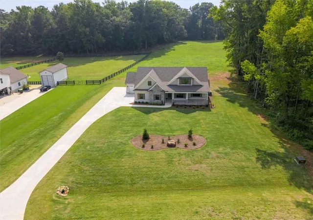 Photo 1 of Single family home for sale at 947 Lake Varner Dr, Covington, GA 30014 | MLS# 7840539 | Listing updated on 2026-09-20