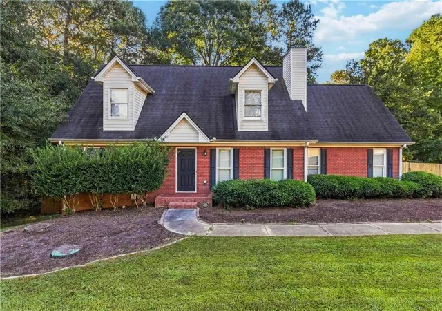 Photo 2 of Single family home for sale at 3014 Spring Ct, Loganville, GA 30052 | MLS# 7836759 | Listing updated on 2026-09-17