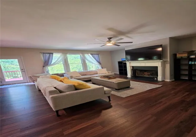 Photo 3 of Single family home for sale at 1657 Baxley Pine Tr, Suwanee, GA 30024 | MLS# 7833700 | Listing updated on 2026-09-13
