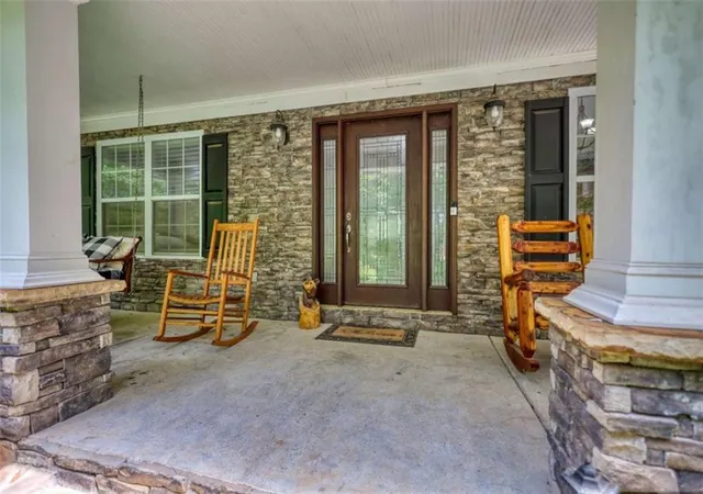 Photo 2 of Single family home for sale at 4140 Mount Paran Dr, Social Circle, GA 30025 | MLS# 7855383 | Listing updated on 2026-10-17