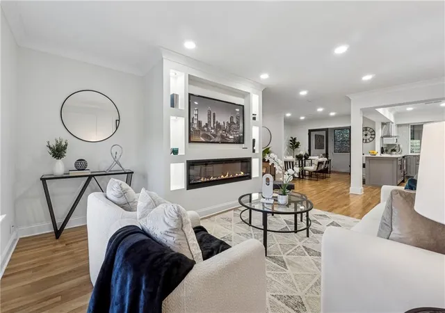 Photo 1 of Condo for sale at 106 La Rue Pl, Atlanta, GA 30327 | MLS# 7840259 | Listing updated on 2026-09-23
