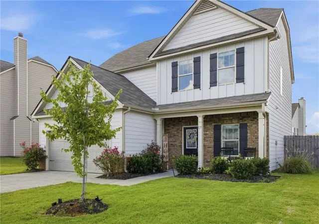 Photo 1 of Single family home for sale at 17 Belfield Ct, Adairsville, GA 30103 | MLS# 7791627 | Listing updated on 2026-10-08
