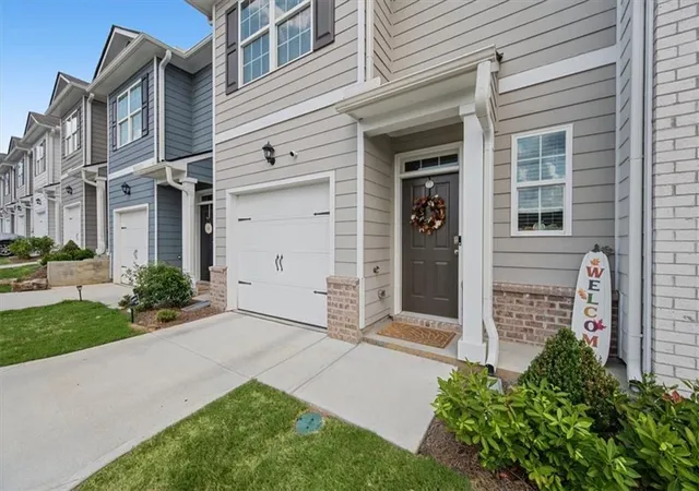 Photo 2 of Townhouse for sale at 1005 N 2nd Avenue Nw #6, Rome, GA 30165 | MLS# 7840025 | Listing updated on 2026-09-19
