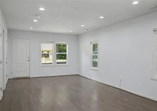 Photo 3 of Single family home for sale at 313 Walker Dr, Monroe, GA 30655 | MLS# 7836085 | Listing updated on 2026-09-11