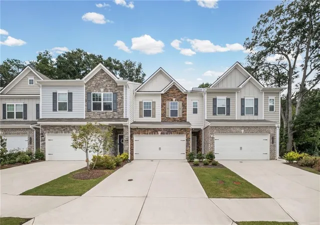 Photo 2 of Townhouse for sale at 3498 Bellinger Dr, Powder Springs, GA 30127 | MLS# 7844303 | Listing updated on 2026-09-26