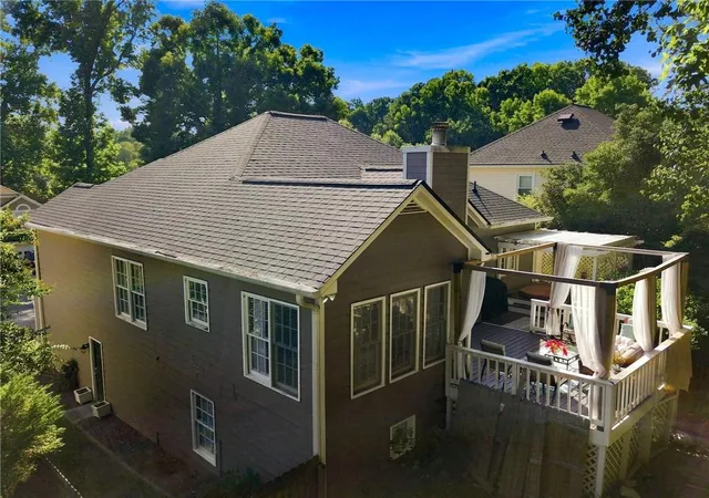 Photo 2 of Single family home for sale at 8965 Clb River Dr, Roswell, GA 30076 | MLS# 7833254 | Listing updated on 2026-09-17