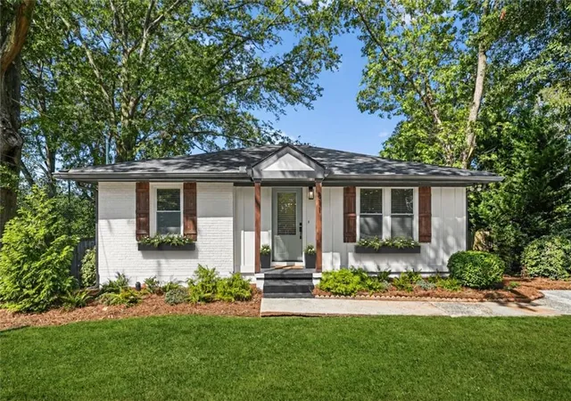 Photo 1 of Sale Pending at 811 Mclinden Ave Se, Smyrna, GA 30080 | MLS# 7835522 | Listing updated on 2026-09-23