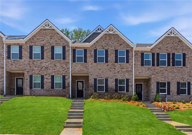 Photo 2 of Townhouse for sale at 3637 Pkwy James Dr, Snellville, GA 30039 | MLS# 7833373 | Listing updated on 2026-09-20