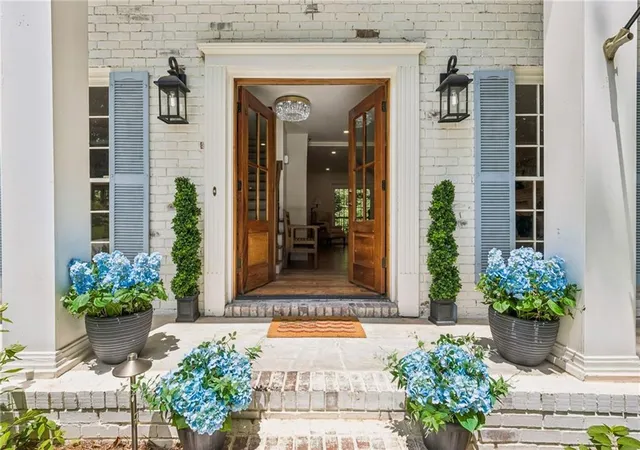 Photo 4 of Sale Pending at 2034 Starfire Dr NE, Atlanta, GA 30345 | MLS# 7832612 | Listing updated on 2026-10-22