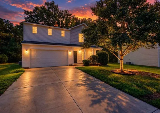 Photo 2 of Sale Pending at 781 Dove Tree Ln, Social Circle, GA 30025 | MLS# 7842134 | Listing updated on 2026-10-09