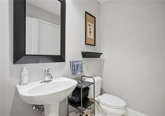 Photo 4 of Condo for sale at 50 Biscayne Dr NW #4106, Atlanta, GA 30309 | MLS# 7840128 | Listing updated on 2026-10-20