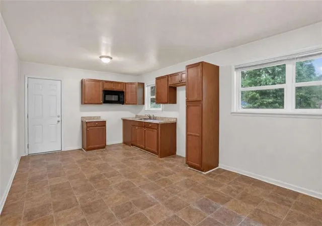 Photo 2 of Single family home for sale at 786 S Nottingham Rd, Jonesboro, GA 30236 | MLS# 7833234 | Listing updated on 2026-09-05