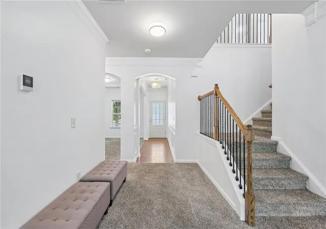 Photo 2 of Sale Pending at 708 Pineglen Dr, Acworth, GA 30102 | MLS# 7840157 | Listing updated on 2026-10-07