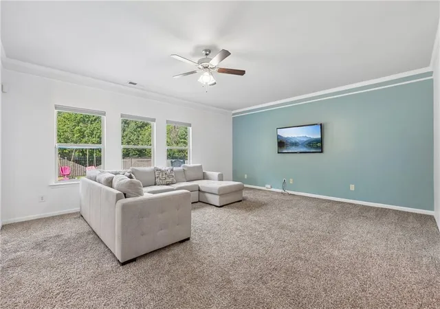 Photo 3 of Sale Pending at 708 Pineglen Dr, Acworth, GA 30102 | MLS# 7840157 | Listing updated on 2026-10-07