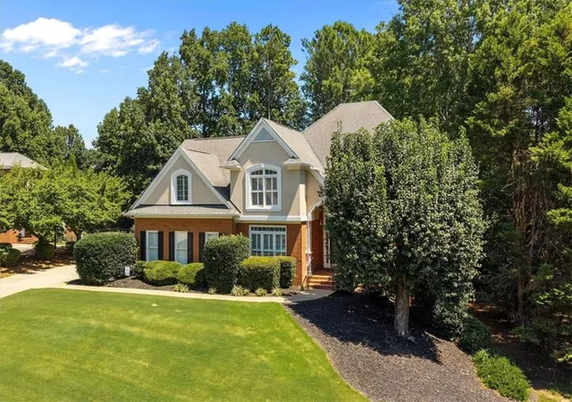 Photo 3 of Single family home for sale at 3380 Saxony Glen, Marietta, GA 30066 | MLS# 7836555 | Listing updated on 2026-09-12