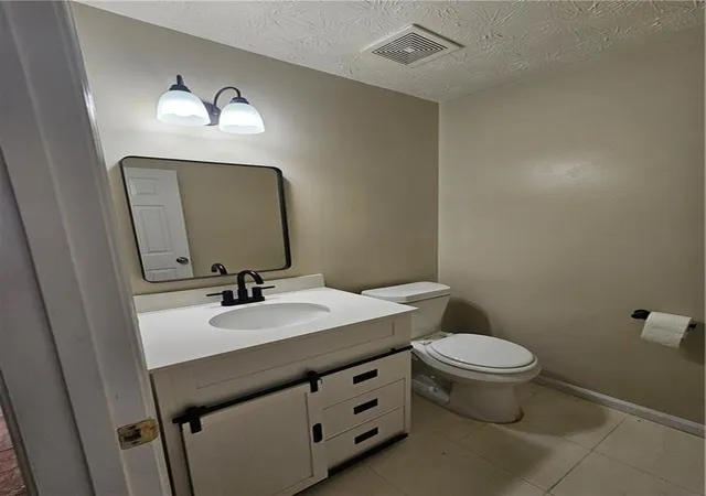 Photo 4 of Sale Pending at 5225 Tussahaw Xing, Mcdonough, GA 30252 | MLS# 7830623 | Listing updated on 2026-09-04
