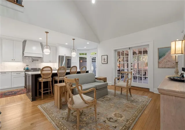 Photo 4 of Sale Pending at 383 E Wesley Rd NE, Atlanta, GA 30305 | MLS# 7830498 | Listing updated on 2026-09-14