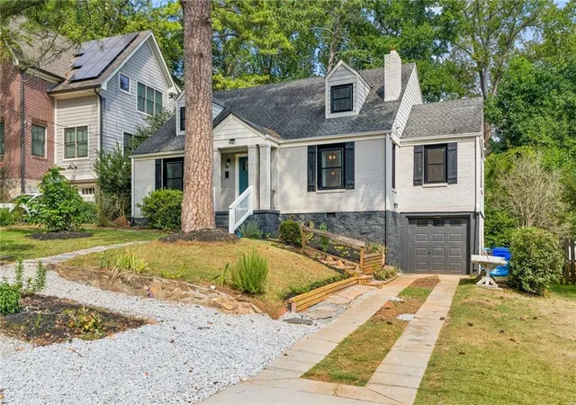 Photo 2 of Sale Pending at 940 S Mcdonough St, Decatur, GA 30030 | MLS# 7835248 | Listing updated on 2026-09-24