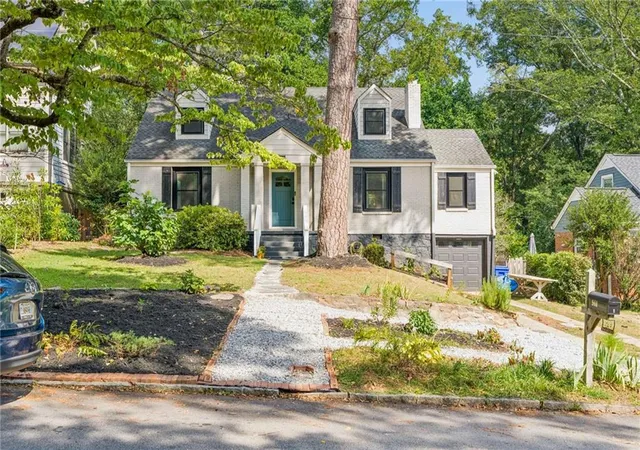 Photo 3 of Sale Pending at 940 S Mcdonough St, Decatur, GA 30030 | MLS# 7835248 | Listing updated on 2026-09-24