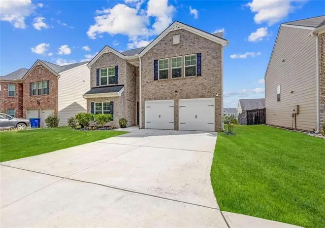 Photo 2 of Single family home for sale at 6613 Beaver Crk Trl, Atlanta, GA 30349 | MLS# 7834073 | Listing updated on 2026-09-13