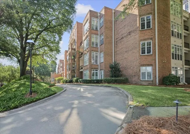 Photo 2 of Condo for sale at 175 15th Street Ne #208, Atlanta, GA 30309 | MLS# 7834327 | Listing updated on 2026-09-09
