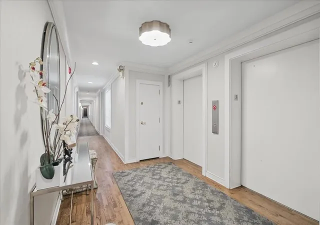 Listing Photo 5 - Condo for sale in building located at 175 15th St NE, Atlanta, GA 30309 - Unit #208