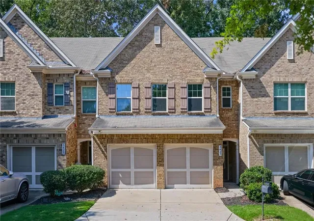 Photo 1 of Townhouse for sale at 3427 Vintage Cir #BLDG 15, Smyrna, GA 30080 | MLS# 7844338 | Listing updated on 2026-10-04