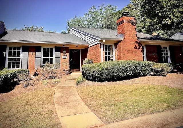 Townhouse for sale at 803 Dunwoody Chace, Sandy Springs, GA 30328 | MLS# 7828469
