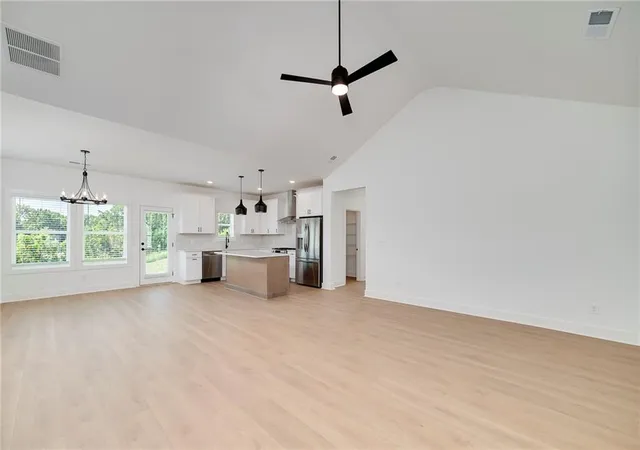 Photo 4 of Single family home for sale at 8420 Pleasant Grv Cir, Gainesville, GA 30506 | MLS# 7833679 | Listing updated on 2026-10-25