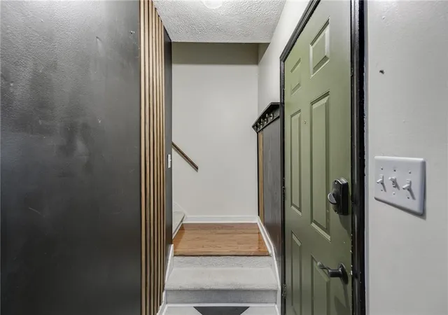 Photo 4 of Townhouse for sale at 7750 Roswell Rd #F5, Sandy Springs, GA 30350 | MLS# 7797045 | Listing updated on 2026-10-30