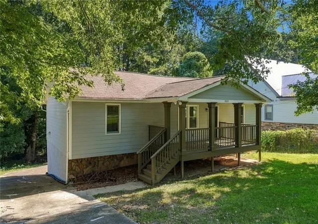 Photo 3 of Single family home for sale at 1003 Salisbury Trl, Riverdale, GA 30296 | MLS# 7840927 | Listing updated on 2026-09-24