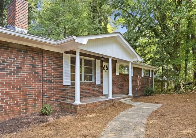 Photo 3 of Single family home for sale at 1972 Dobbins Dr Nw, Kennesaw, GA 30144 | MLS# 7835266 | Listing updated on 2026-09-18