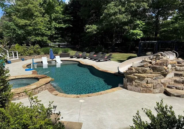 Photo 2 of Single family home for sale at 6741 Great Water Dr, Flowery Branch, GA 30542 | MLS# 7819858 | Listing updated on 2026-09-27