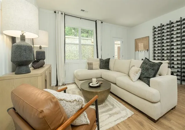 Photo 3 of Townhouse for sale at 504 Woodcreek Cir #4, Atlanta, GA 30331 | MLS# 7842273 | Listing updated on 2026-09-29