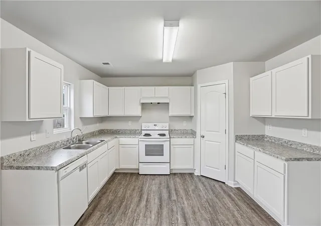 Photo 1 of Single family home for sale at 4036 Liberty Ests Dr, Macon, GA 31216 | MLS# 7830379 | Listing updated on 2026-09-17