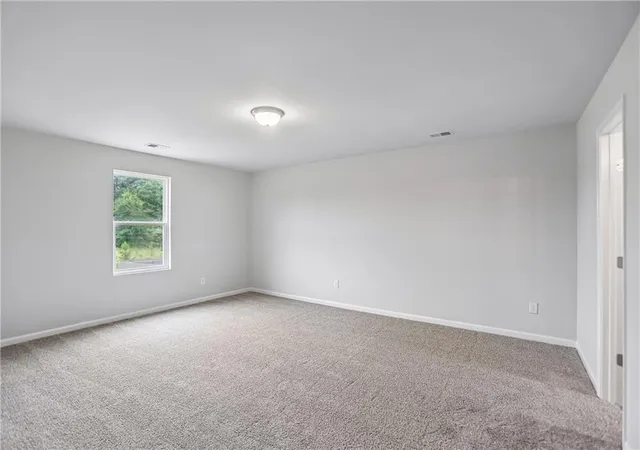Photo 4 of Single family home for sale at 4036 Liberty Ests Dr, Macon, GA 31216 | MLS# 7830379 | Listing updated on 2026-09-17