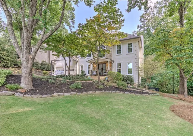 Photo 4 of Single family home for sale at 4543 Ashmore Cir NE, Marietta, GA 30066 | MLS# 7832710 | Listing updated on 2026-09-13