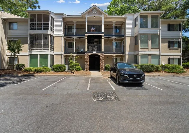 Photo 2 of Condo for sale at 3018 Wingate Way, Sandy Springs, GA 30350 | MLS# 7834607 | Listing updated on 2026-09-12