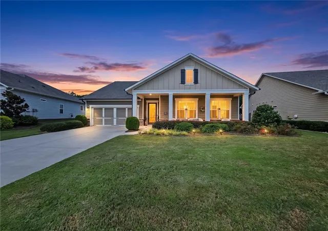Photo 2 of Sale Pending at 415 Frazier St, Woodstock, GA 30189 | MLS# 7837472 | Listing updated on 2026-09-17