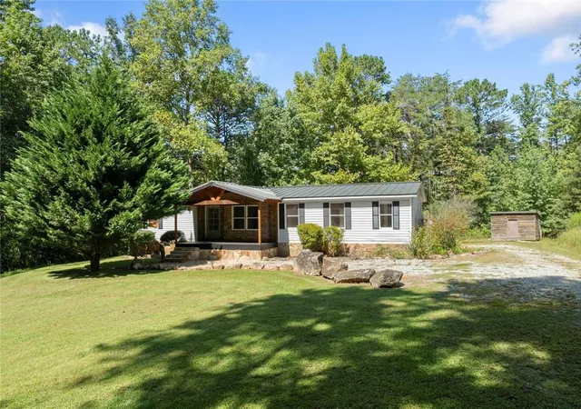 Photo 3 of Sale Pending at 125 Bagwell Dr, Dawsonville, GA 30534 | MLS# 7839326 | Listing updated on 2026-10-05