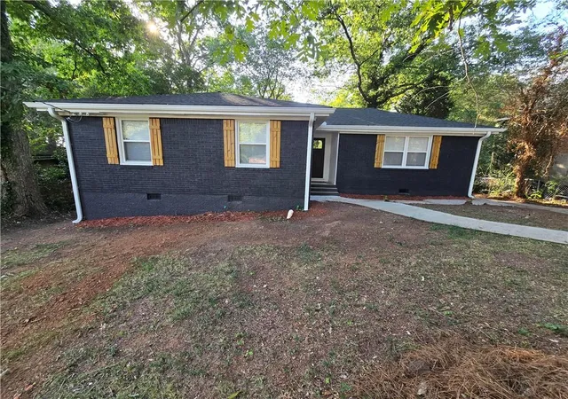 Photo 2 of Single family home for sale at 2639 Rollingwood Ln Se, Atlanta, GA 30316 | MLS# 7841282 | Listing updated on 2026-09-28