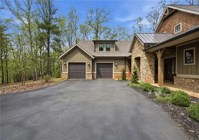 Photo 4 of Single family home for sale at 83 Summit Dr W, Jasper, GA 30143 | MLS# 7744078 | Listing updated on 2026-09-11